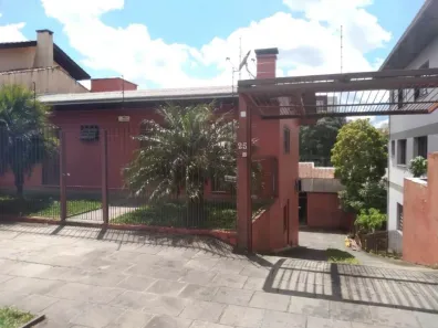 Casa com 3 Quartos à venda, 220m² no Cruzeiro, Caxias do Sul