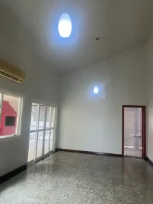 Casa de Condomínio com 4 Quartos para alugar, 190m² no Flores, Manaus