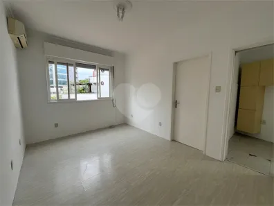 Apartamento com 2 Quartos à venda, 68m² no Moinhos de Vento, Porto Alegre