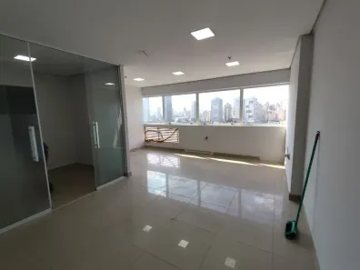 Sala Comercial à venda, 150m² no Setor Bueno, Goiânia