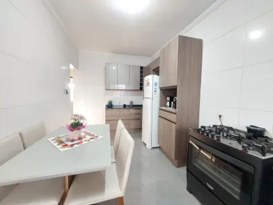 Sobrado com 3 Quartos à venda, 200m² no Jardim Marambaia, Jundiaí