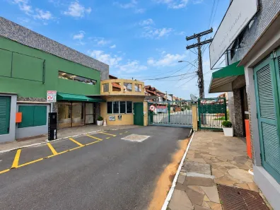 Casa com 3 Quartos para alugar, 100m² no Cavalhada, Porto Alegre