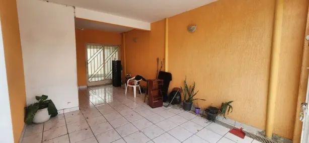 Casa com 2 Quartos para alugar, 110m² no Jardim Santa Maria, Jacareí