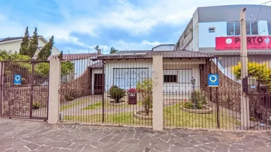 Casa com 4 Quartos à venda, 210m² no Niterói, Canoas