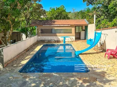 Fazenda/Sítio com 3 Quartos à venda, 440m² no Tijuco Preto, Caçapava