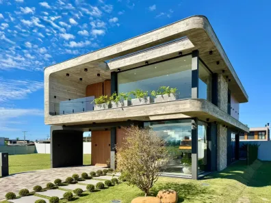 Casa de Condomínio com 4 Quartos à venda, 327m² no XANGRI-LÁ, Xangri-lá