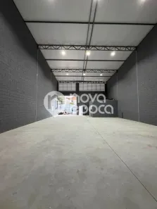 Galpão/Depósito/Armazém à venda, 240m² no Del Castilho, Rio de Janeiro