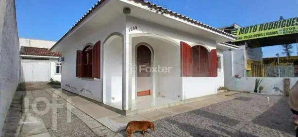 Casa com 4 Quartos à venda, 120m² no Barreiros, São José