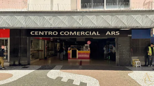 Sala Comercial para alugar, 55m² no Centro, Florianópolis