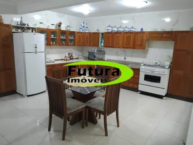 Casa com 3 Quartos à venda, 237m² no Barreiro, Belo Horizonte