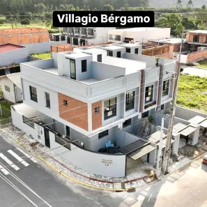 Sobrado com 2 Quartos à venda, 115m² no Sertão do Trombudo, Itapema