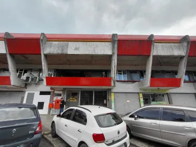 Ponto Comercial para alugar, 30m² no Centro, Juiz de Fora