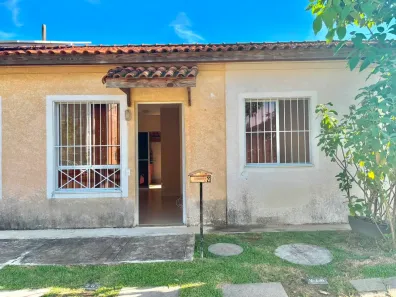 Casa com 2 Quartos à venda, 55m² no Praia da Baleia, Serra