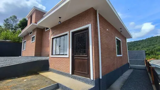 Casa com 3 Quartos para venda ou aluguel, 80m² no Centro, Pomerode