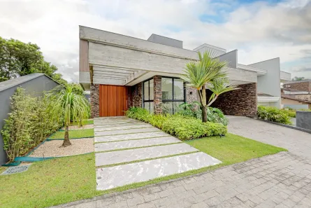 Casa de Condomínio com 3 Quartos à venda, 300m² no Boa Vista, Joinville