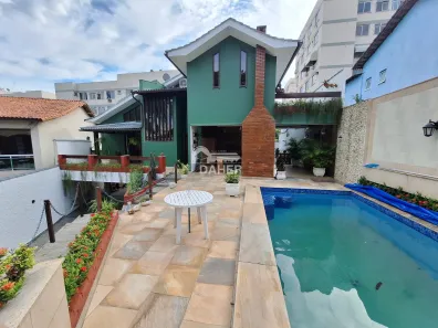 Casa com 5 Quartos à venda, 334m² no Pechincha, Rio de Janeiro