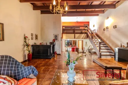 Sobrado com 3 Quartos para alugar, 230m² no Boa Vista, Porto Alegre