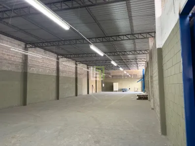 Galpão/Depósito/Armazém para alugar, 1100m² no Chácara Lagoa Branca, Campo Limpo Paulista