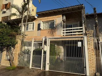 Casa com 3 Quartos à venda, 227m² no Jardim Itu, Porto Alegre
