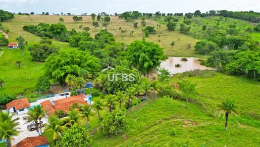 com 4 Quartos à venda, 435600m² no , Guapó