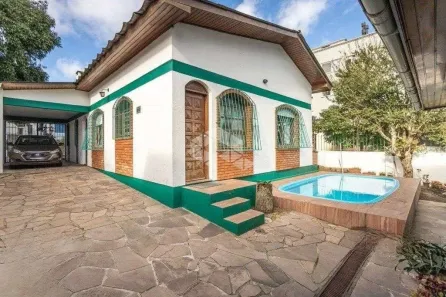 Casa com 3 Quartos à venda, 147m² no Vila Ipiranga, Porto Alegre