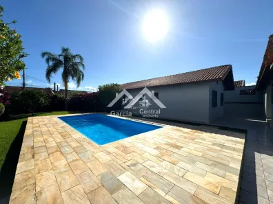Casa com 3 Quartos à venda, 203m² no Balneário Três Marias, Peruíbe