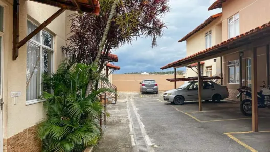 Casa com 2 Quartos à venda, 60m² no Parque Xangri-Lá, Contagem