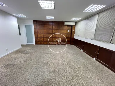 Sala Comercial para alugar, 180m² no Campo Belo, São Paulo