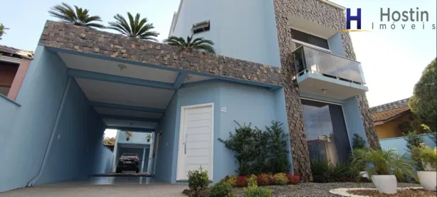 Sobrado com 4 Quartos à venda, 400m² no Vila Nova, Joinville