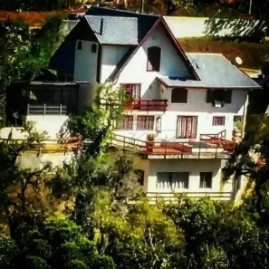 Sobrado com 6 Quartos à venda, 293m² no Alto do Capivari, Campos do Jordão