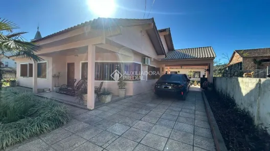 Casa com 4 Quartos à venda, 280m² no Centro, Mariana Pimentel