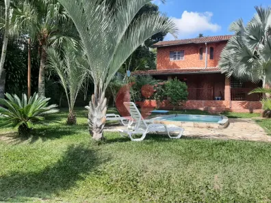 Fazenda/Sítio com 3 Quartos à venda, 327m² no Capuava, São José dos Campos