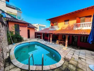 Casa com 4 Quartos à venda, 332m² no Camboinhas, Niterói