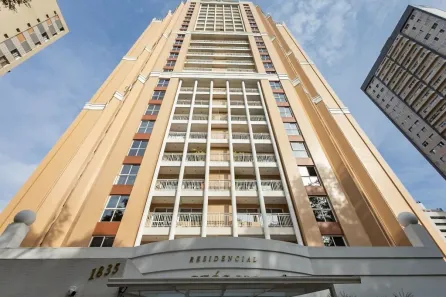 Apartamento com 3 Quartos para alugar, 176m² no Bigorrilho, Curitiba