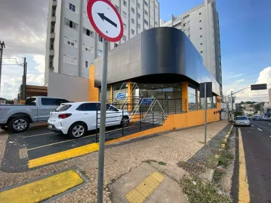 Ponto Comercial para alugar, 200m² no Centro, Marília