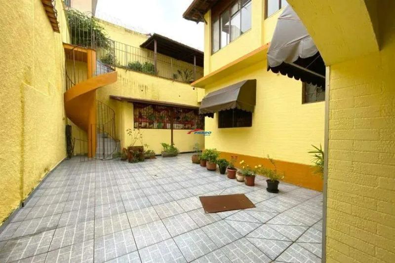 Casa com 3 quartos — Prado, Belo Horizonte
