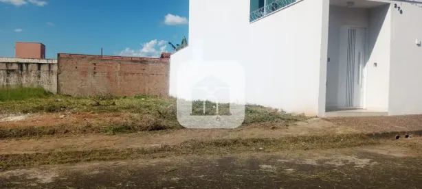 Lote/Terreno à venda, 250m² no Santa Rosa, Uberlândia