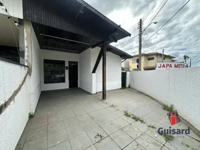 Casa com 2 Quartos para alugar, 150m² no Centro, Taubaté