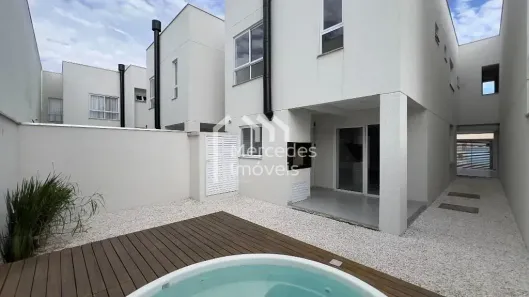 Sobrado com 3 Quartos à venda, 172m² no São João, Itajaí