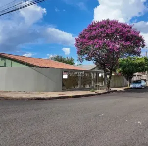 Casa com 4 Quartos à venda, 246m² no Antares, Londrina