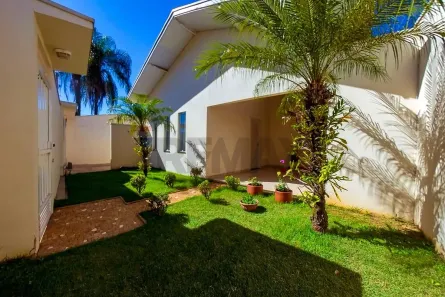 Casa com 4 Quartos à venda, 166m² no Jardim Eroísi, Leme
