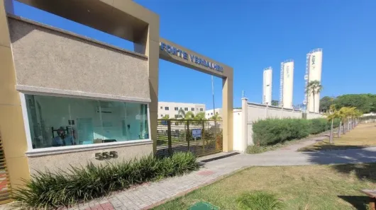 Apartamento com 2 Quartos para alugar, 45m² no Pajuçara, Maracanaú