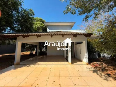Sobrado com 5 Quartos para alugar, 259m² no Plano Diretor Sul, Palmas