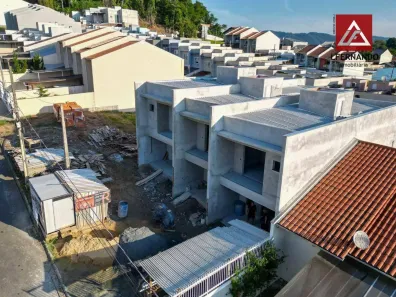 Sobrado com 2 Quartos à venda, 104m² no Água Verde, Blumenau