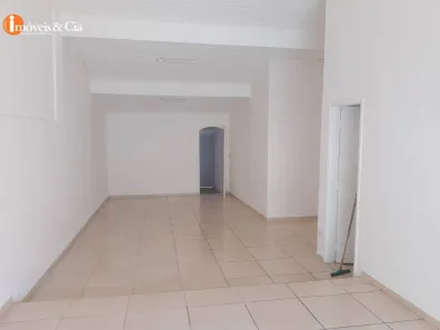 Ponto Comercial para alugar, 60m² no Alvinópolis, Atibaia
