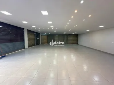 Ponto Comercial para alugar, 200m² no Nossa Senhora Aparecida, Uberlândia