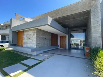Casa de Condomínio com 4 Quartos à venda, 200m² no , Capão da Canoa