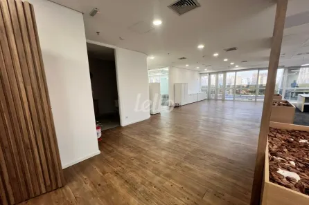 Sala Comercial para alugar, 395m² no Jardim Europa, São Paulo