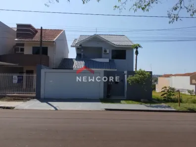 Sobrado com 3 Quartos à venda, 135m² no Centro, Toledo