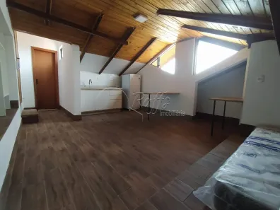 Apartamento com 1 Quarto para alugar, 25m² no Carvoeira, Florianópolis